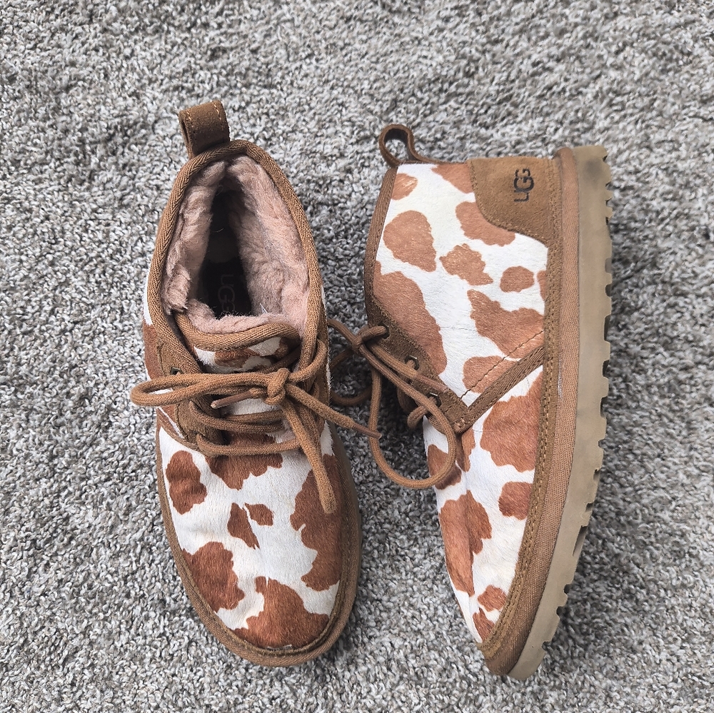 Wmns UGG Boots "Neumel Cow Print" Size 8 - Picture 2 of 5